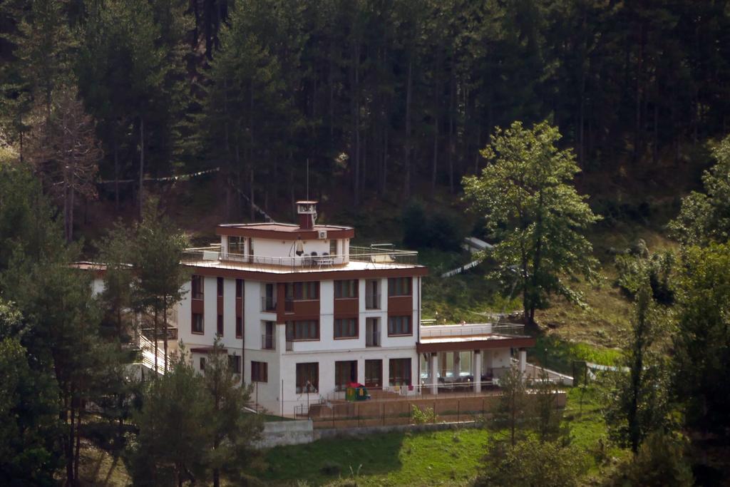 Mala Planina Guest House Iskrets Exterior photo