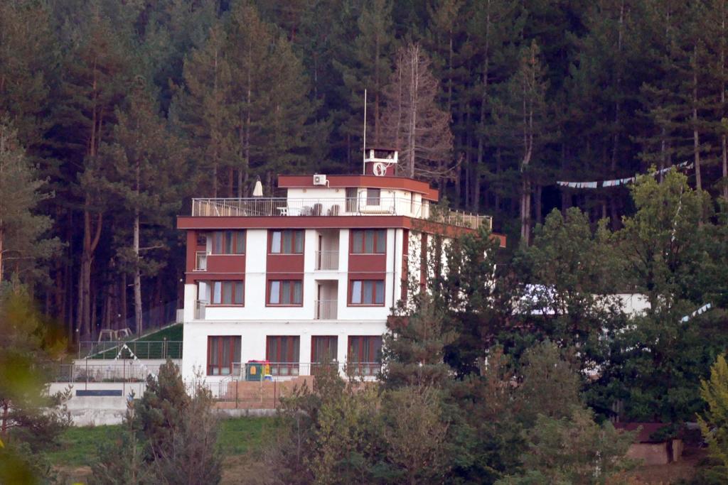 Mala Planina Guest House Iskrets Exterior photo