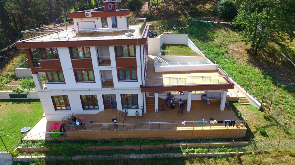 Mala Planina Guest House Iskrets Exterior photo